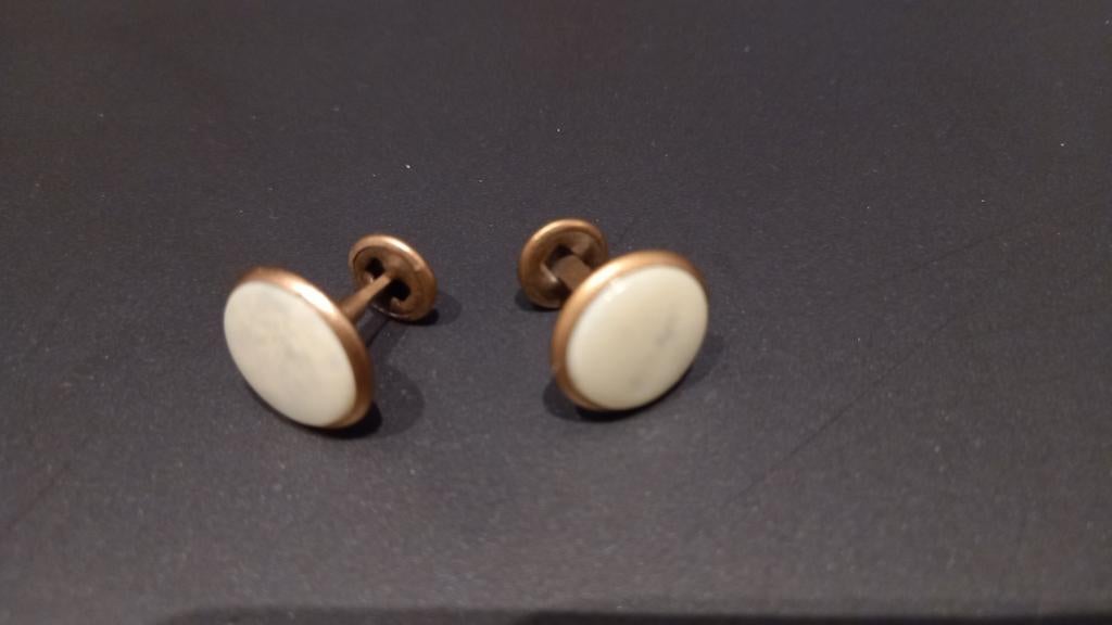 Boutons de col vintage en cuivre et nacre., Enlèvement ou Envoi, Cuivre
