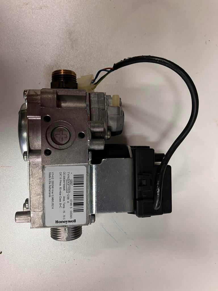 Gasventiel Honeywell type VK4115V, Enlèvement, Utilisé