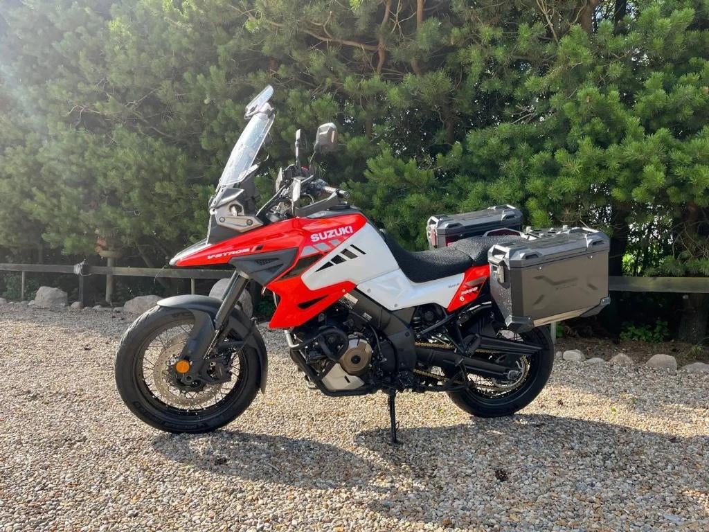 Je cherche... Suzuki XT 1050 blanc/orange, Particulier