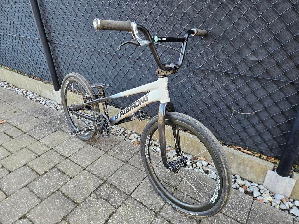 Bmx stay strong, Fietsen en Brommers, Ophalen