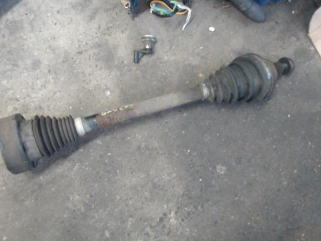 Cardan gauche Volkswagen Golf 5 2.0SDi 55kw 2003-2008, Enlèvement ou Envoi, Utilisé, Volkswagen