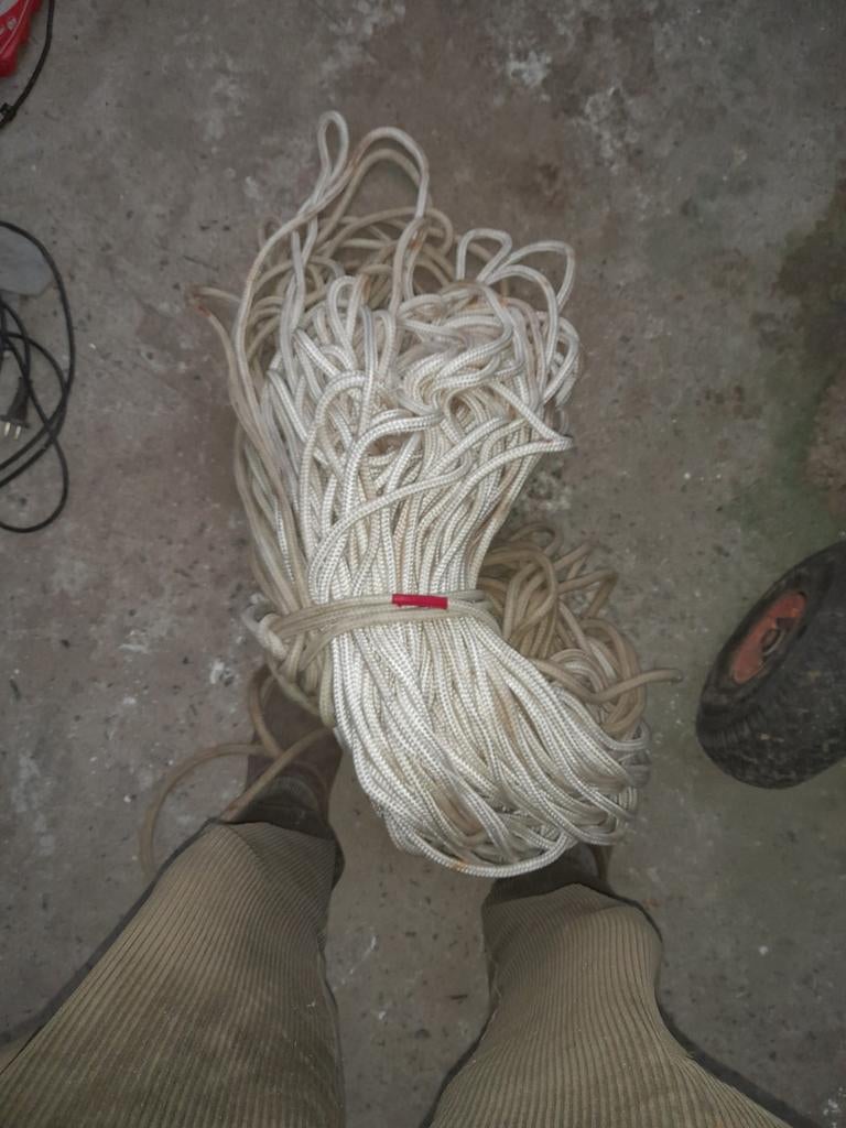 Ankertouw  100m lang en 10mm  dik, Ophalen