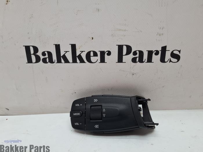 Commande radio volant d'un Seat Ibiza, -, -, 3 mois de garantie, Utilisé