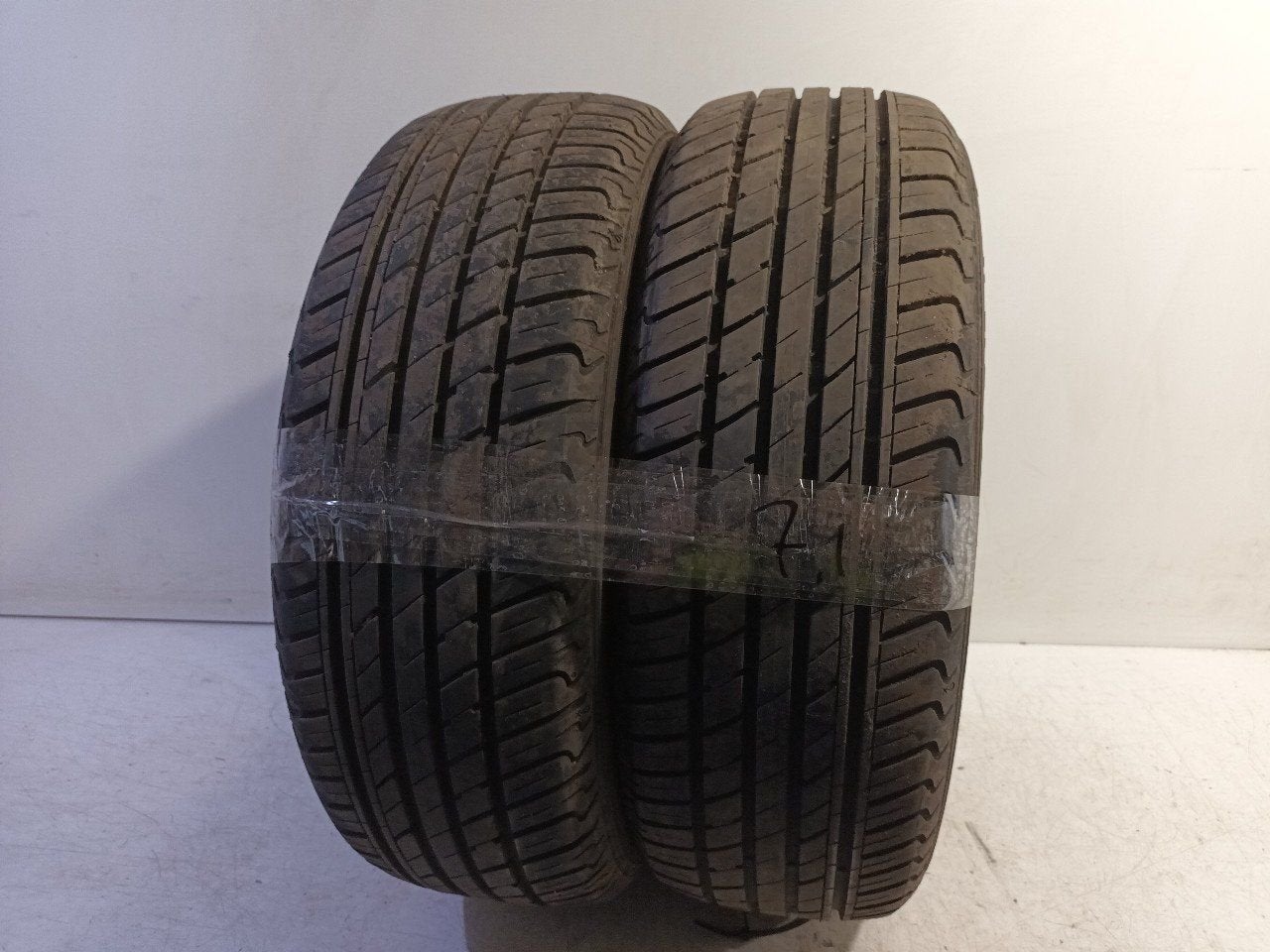 Bandenset 2 stuks Zomer 195/60 R15  Banden 15", Auto-onderdelen, Banden en Velgen, Onderdelen@venauto.nl, Van der Ven Autorecycling B.V.