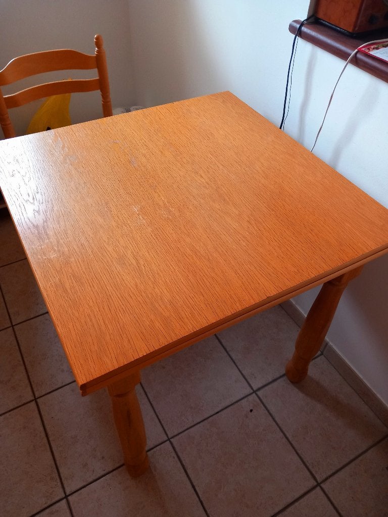 Table avec 4 chaises, Maison & Meubles, Quatre personnes, 50 à 100 cm, Comme neuf, Enlèvement