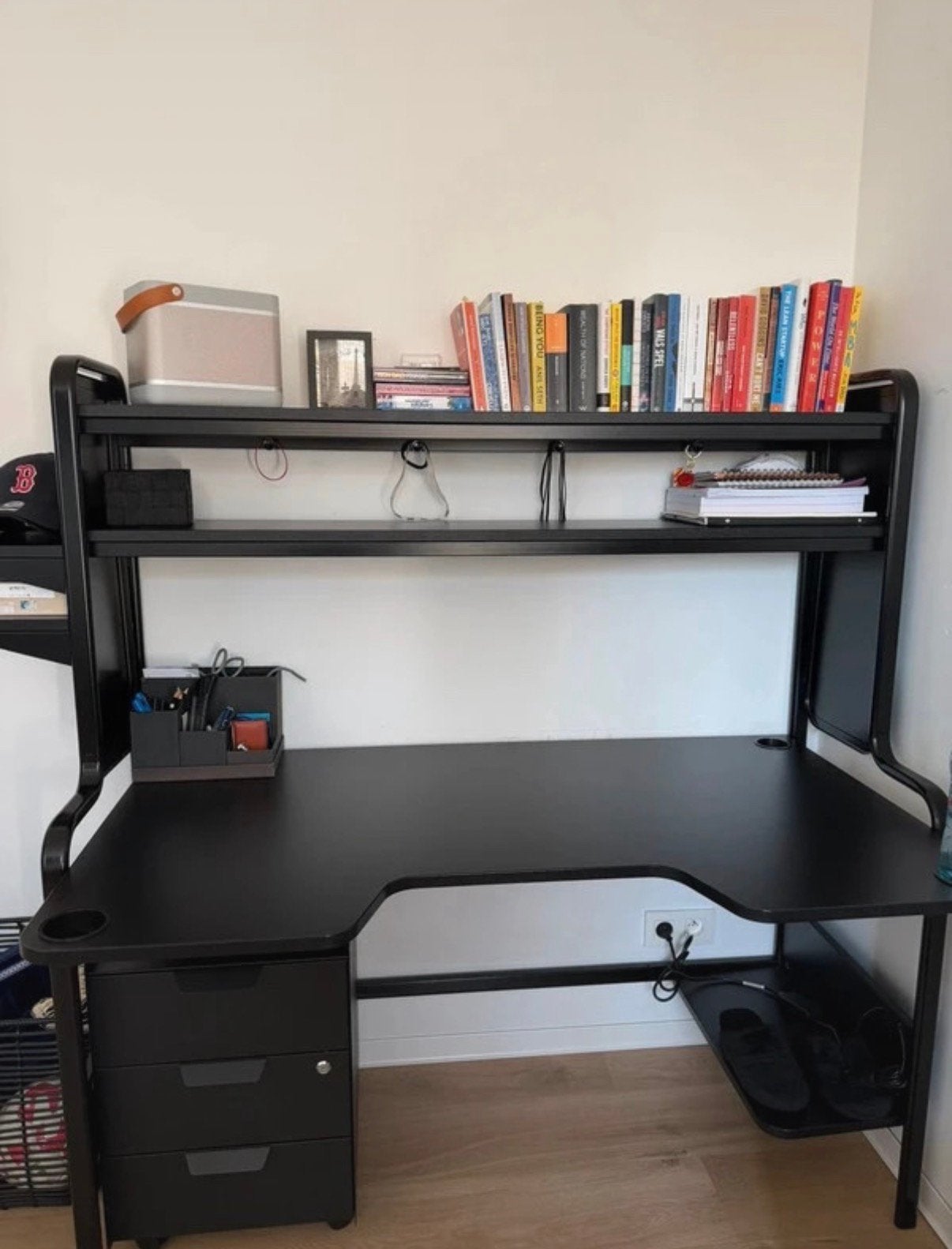 Ikea bureau, Ophalen, Zo goed als nieuw, IKEA, Zwart