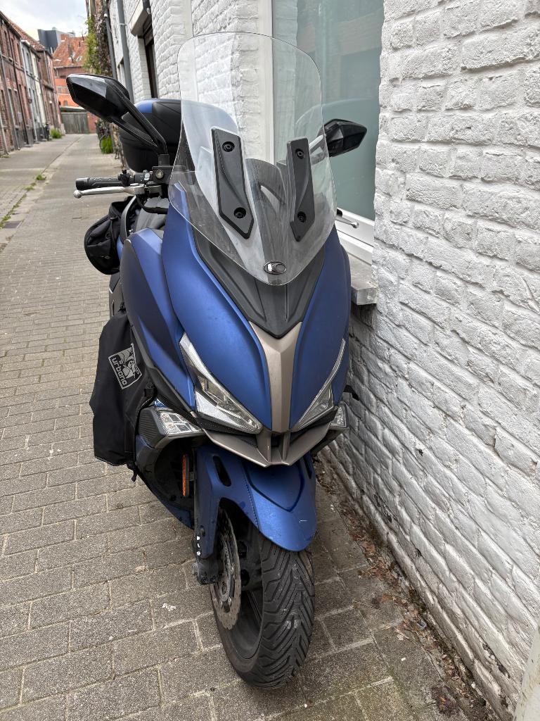 Moto kymco 400cc, Fietsen en Brommers, Scooters | Kymco, Ophalen, Overige modellen, Benzine, 400 cc