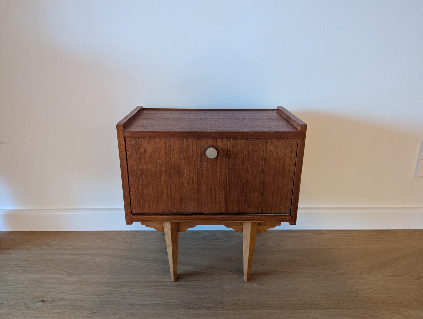 nachtkastje / bijzetkastje vintage, Ophalen