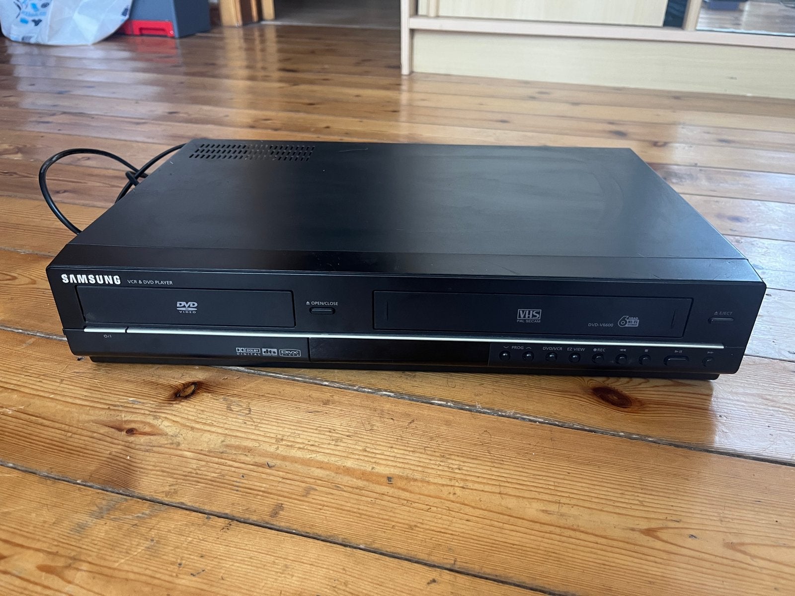 Combiné Lecteur VHS / DVD Samsung (VHS fonctionnel), Enlèvement ou Envoi, Comme neuf, Lecteur DVD, Samsung
