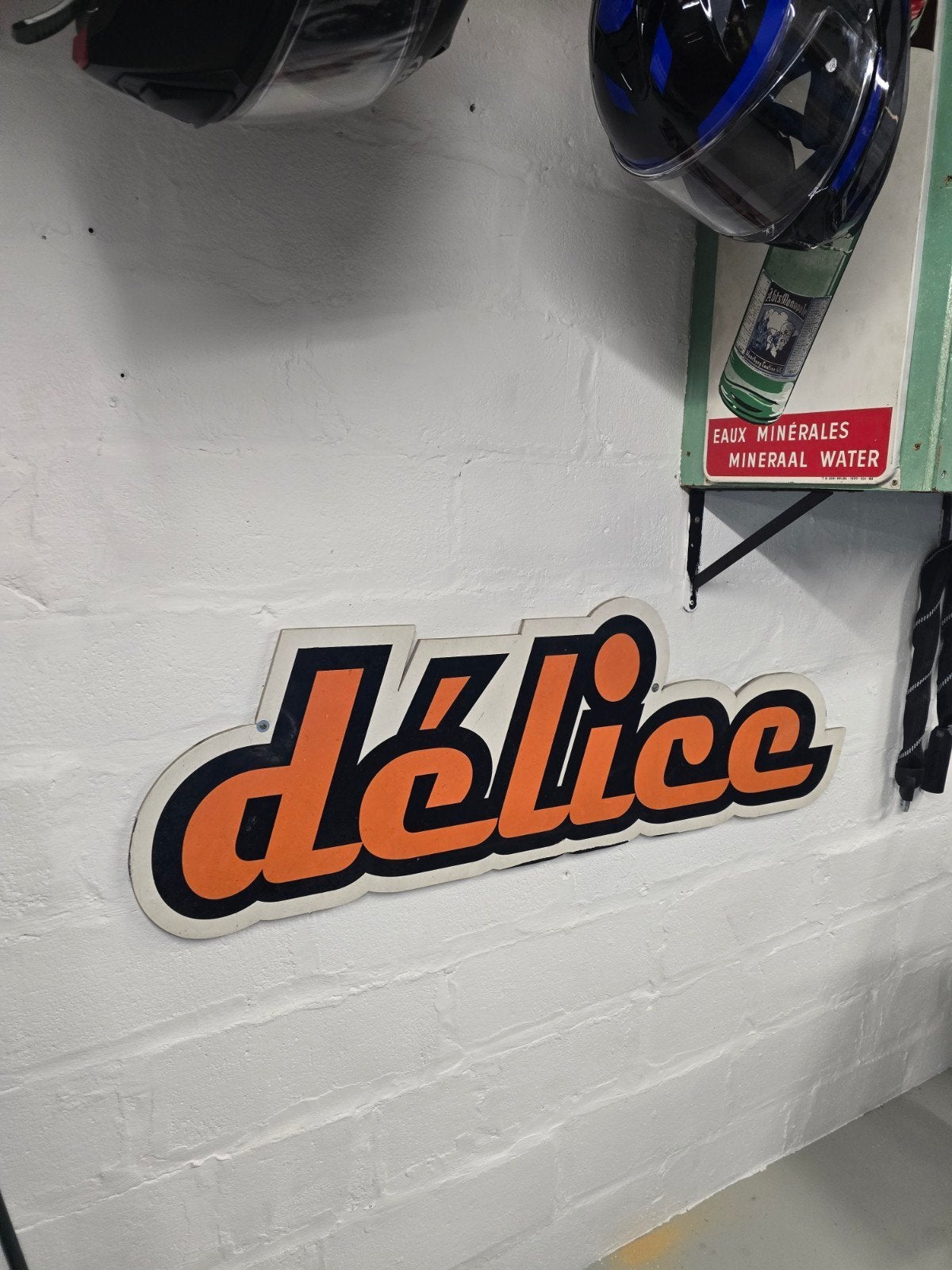 Bord Délice wit oranje, Ophalen