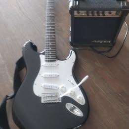 ELEKTRISCHE GITAAR, Enlèvement, Utilisé