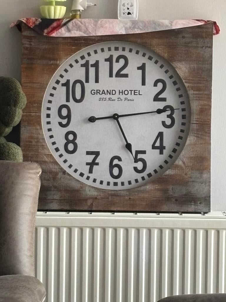 Horloge, Enlèvement, Comme neuf