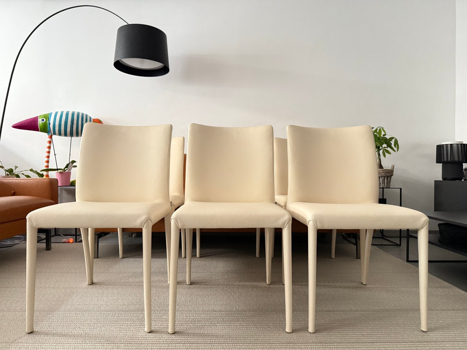 JORI Mikono Eetkamerstoel (Showroommodel, 6 stuks), Huis en Inrichting, Nieuw, Ophalen of Verzenden, Leolux knoll durlet italia vitra plantagie arco rolf benz sede