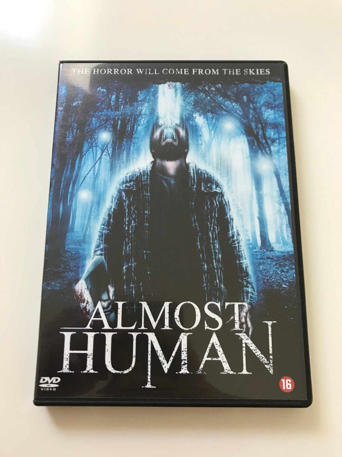 DVD Almost Human, Vanaf 16 jaar, Ophalen of Verzenden, Zo goed als nieuw