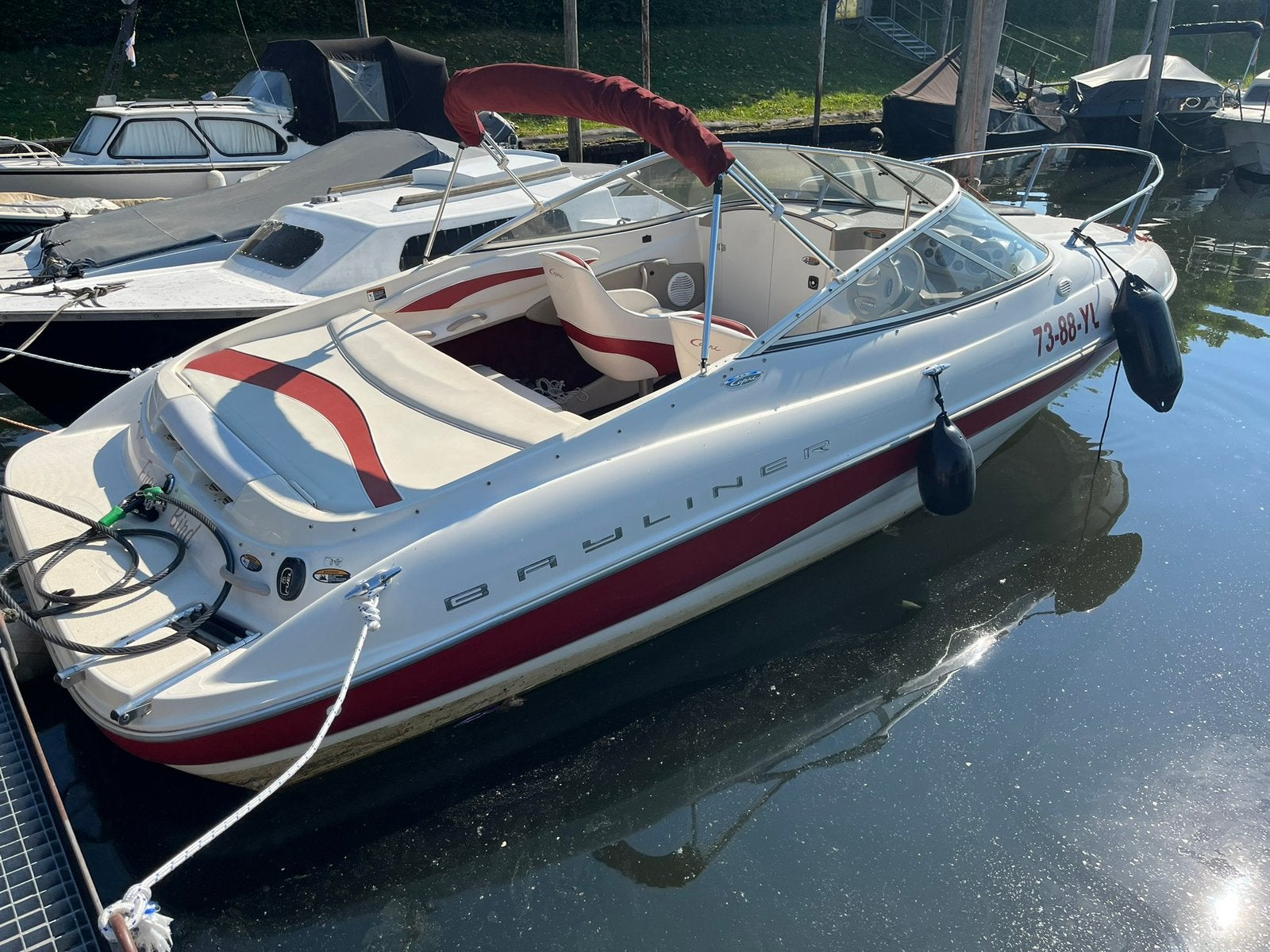 Bayliner 192 lx capri 5.0 v8 + vlemmix trailer, Watersport en Boten, Ophalen, Zo goed als nieuw, Bayliner