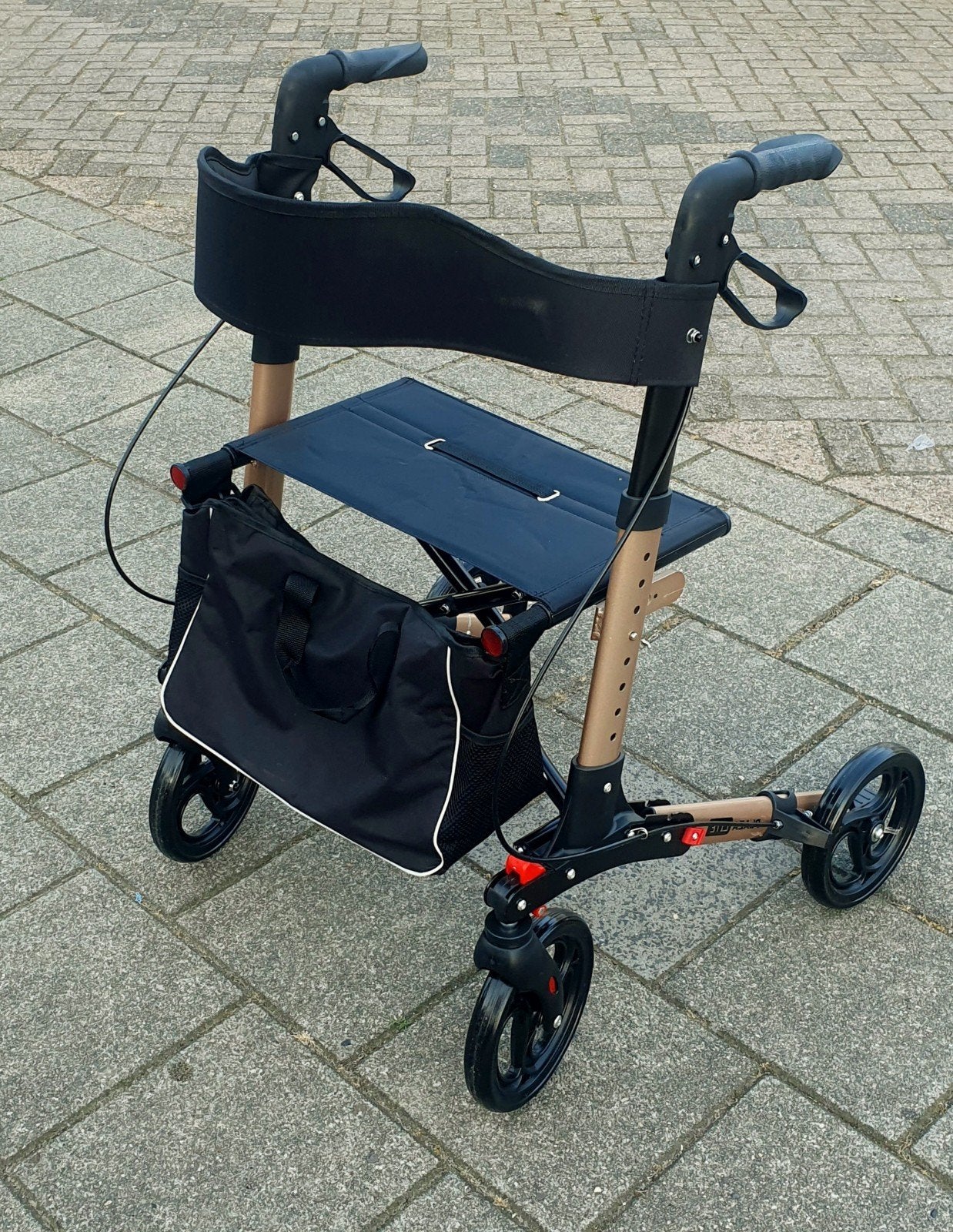 Lichtgewicht Rollator dubbel inklapbaar NIEUW, Diversen, Rollators, Ophalen, Lichtgewicht, Nieuw