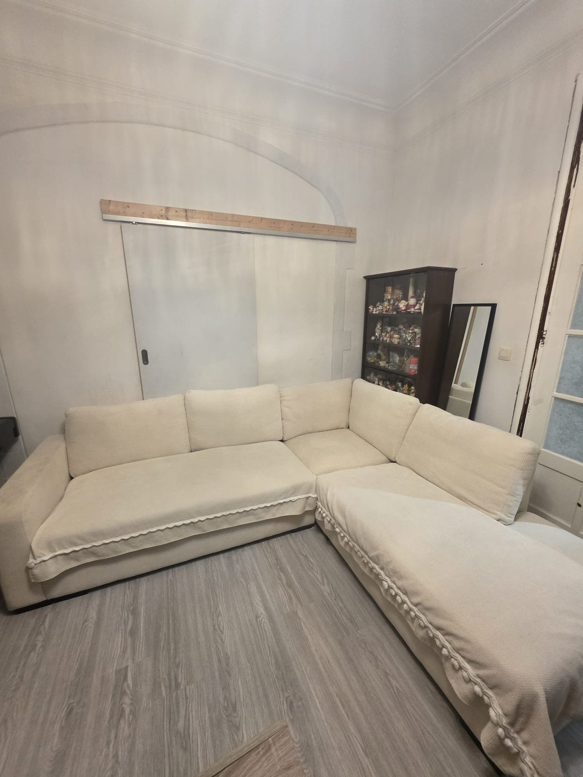 À vendre : Grand fauteuil d’angle beige / écru, Maison & Meubles, Enlèvement, Comme neuf