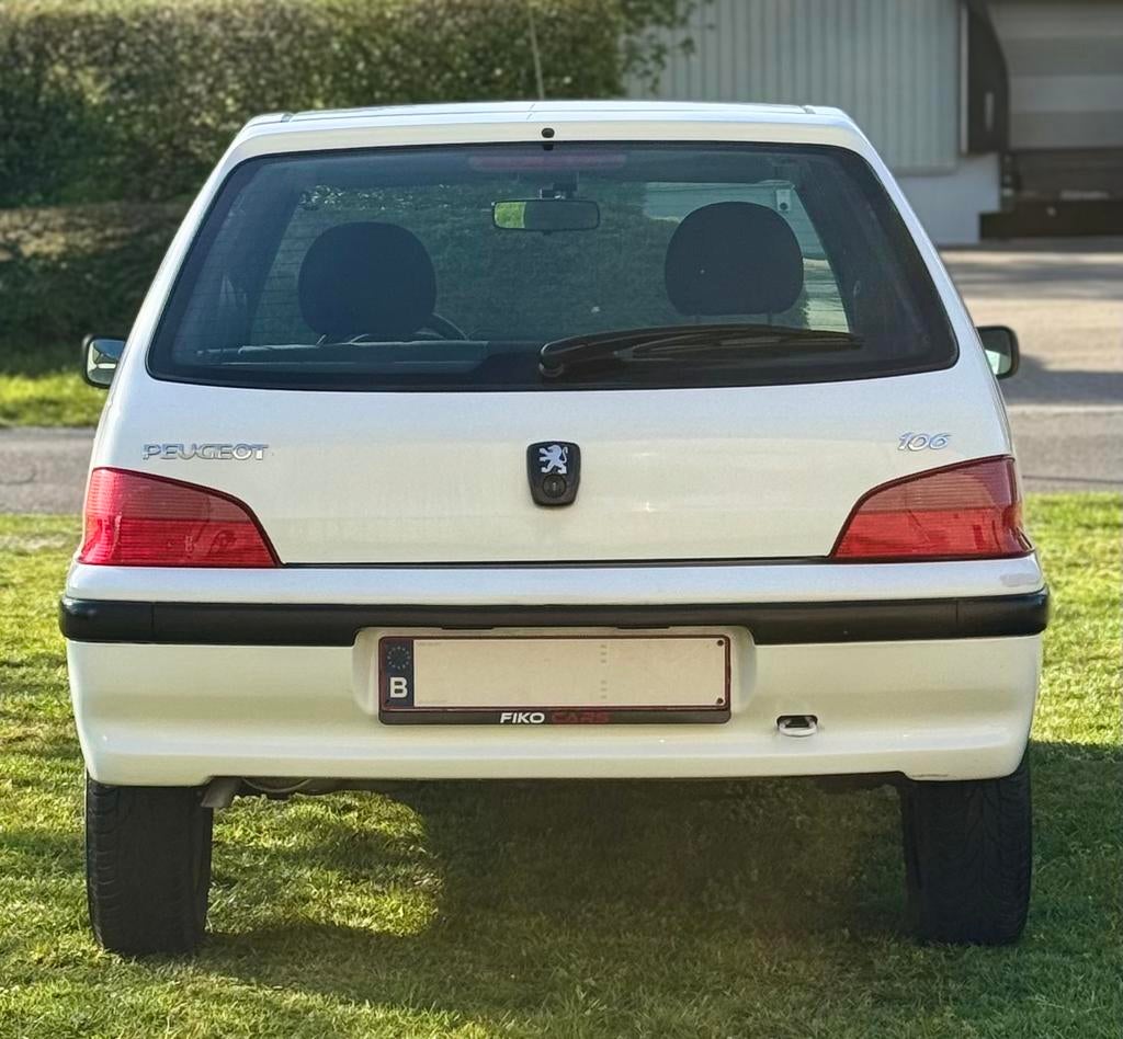 Peugeot 106, Voorwielaandrijving, Zwart, 4 cilinders, https://public.car-pass.be/vhr/cca9c153-5c9c-4b97-8d7b-4507670590f6?lang=nl