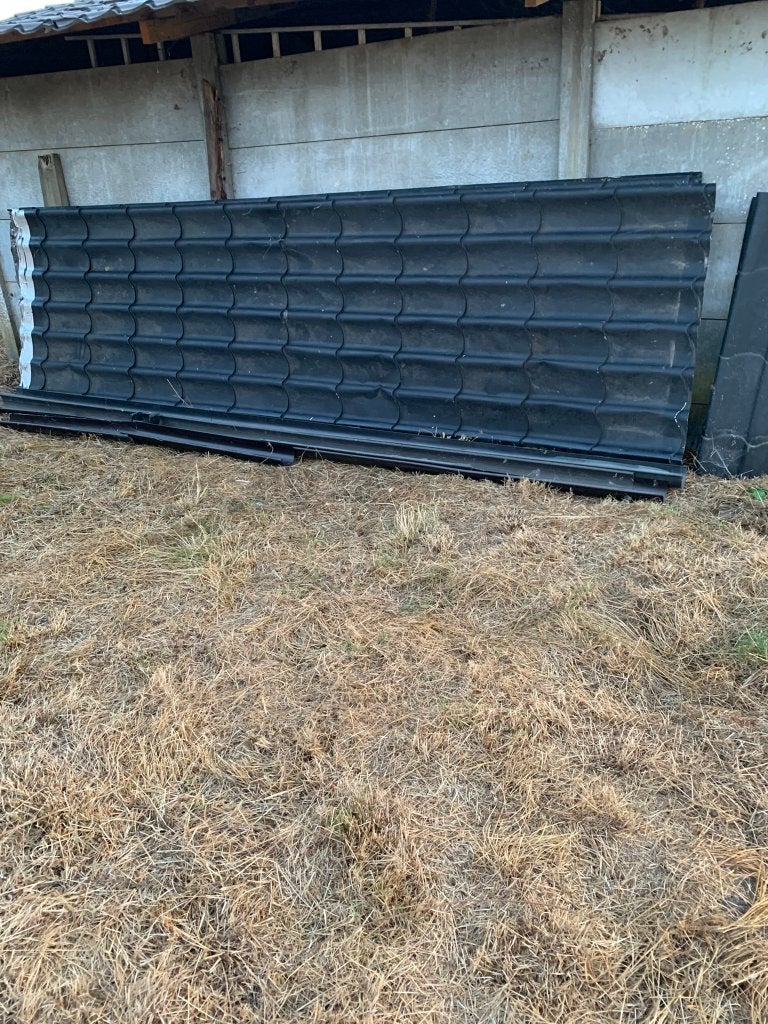 Metalen dakpanplaten antraciet ca 45 m² gebruikt, Doe-het-zelf en Bouw, Dakpannen en Dakbedekking, Ophalen, Gebruikt, Zwart, Dakplaat of Dakpanplaat