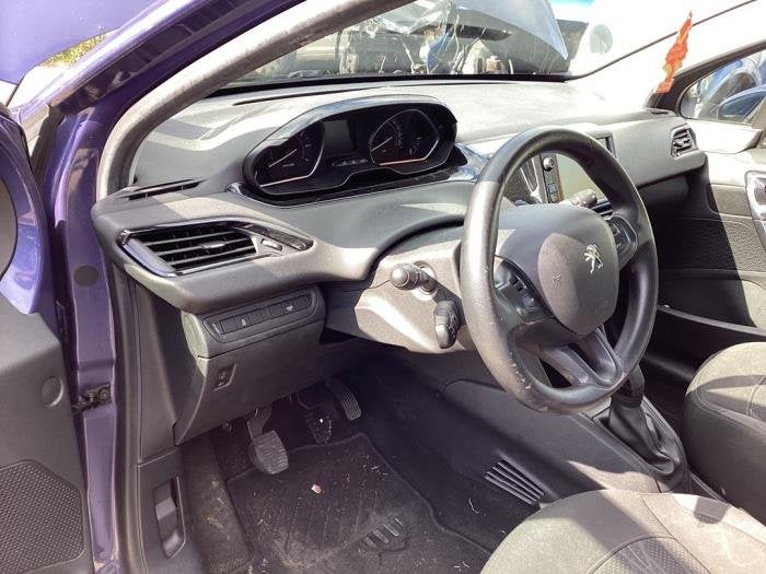 Airbag set + dashboard van een Peugeot 208, Gebruikt, -, -, Ophalen of Verzenden