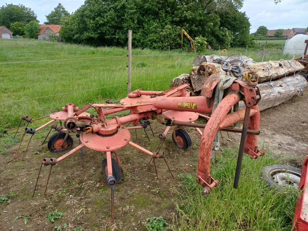 Faneuse khun 4 toupies, Articles professionnels, Agriculture | Outils