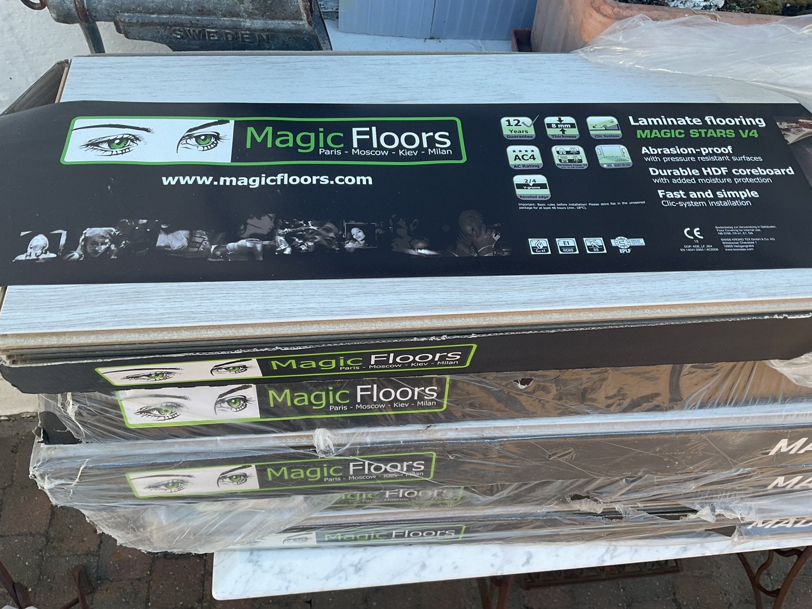 Parquet stratifié V4 MagicFloors – Neuf, Maison & Meubles, Ameublement | Revêtements de sol, Comme neuf, Parquet, 10 à 25 m², Enlèvement