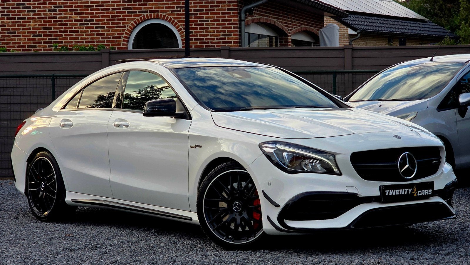 Mercedes-Benz CLA 45 AMG Sport Panoramische Dak Led Camera, Auto's, Automaat, CLA, 4 cilinders, Leder