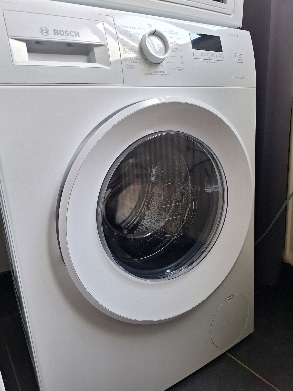 wasmachiene bosch nieuwe staat, Elektronische apparatuur, Wasmachines, Ophalen, 8 tot 10 kg, 85 tot 90 cm, 1600 toeren of meer