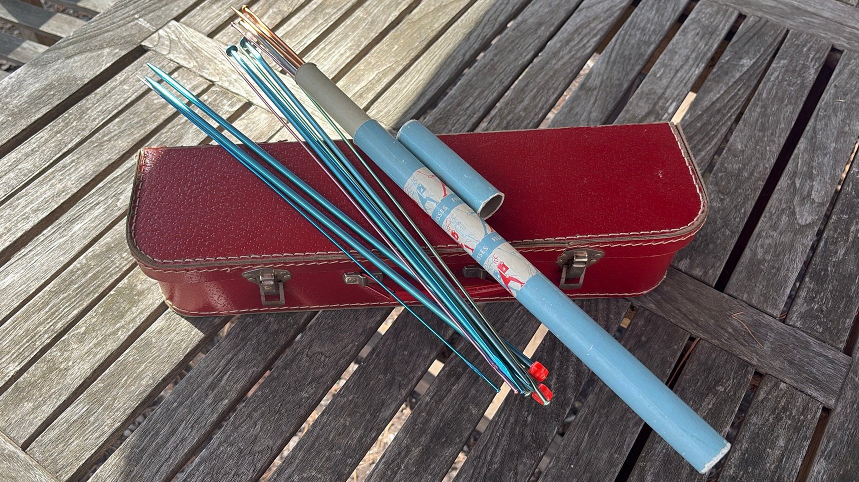 Vintage Breinaalden Set met Koffer & Retro Opbergkoker, Hobby en Vrije tijd, Ophalen of Verzenden, Zo goed als nieuw
