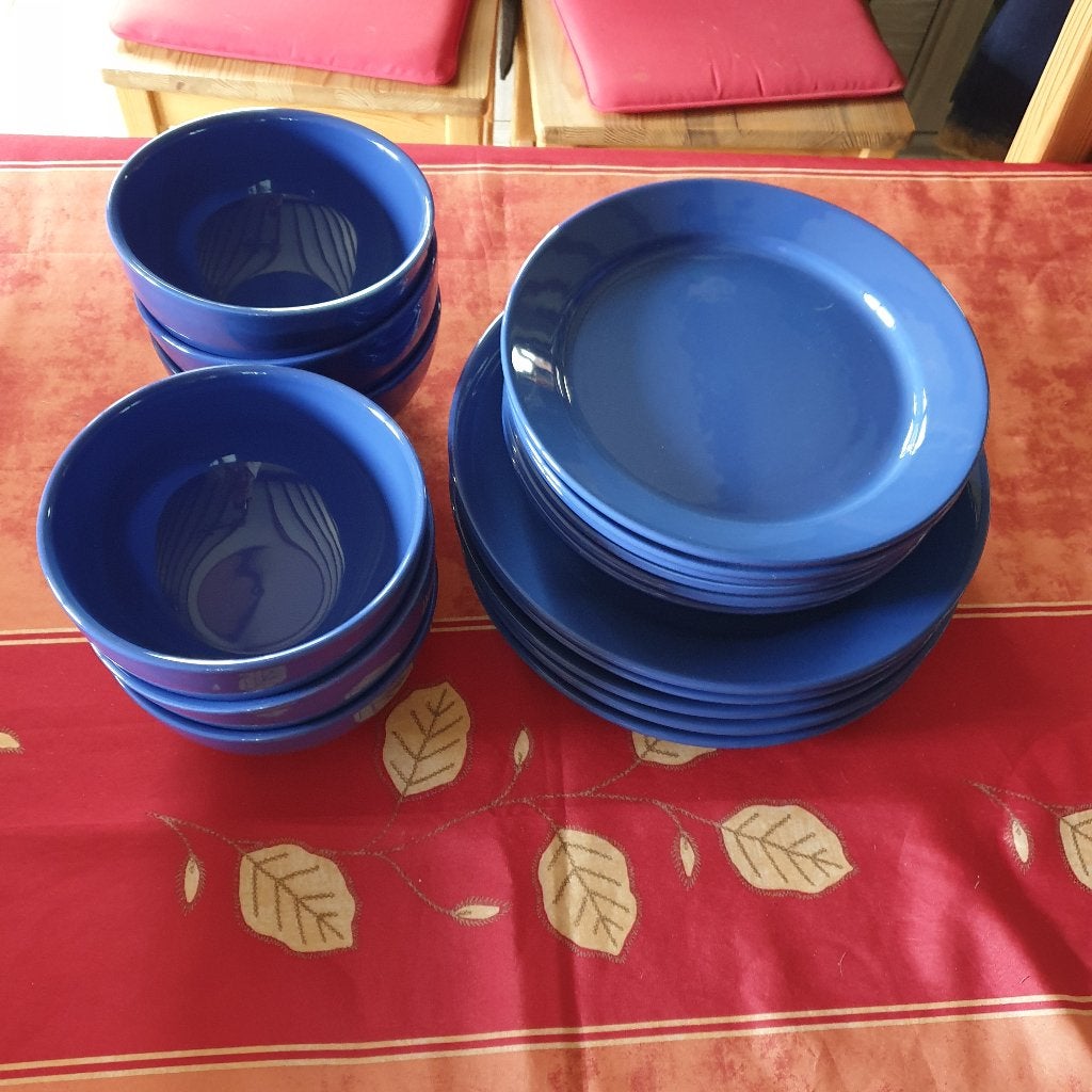 service de table 6 personnes en porcelaine bleu, Enlèvement, Neuf, Porcelaine