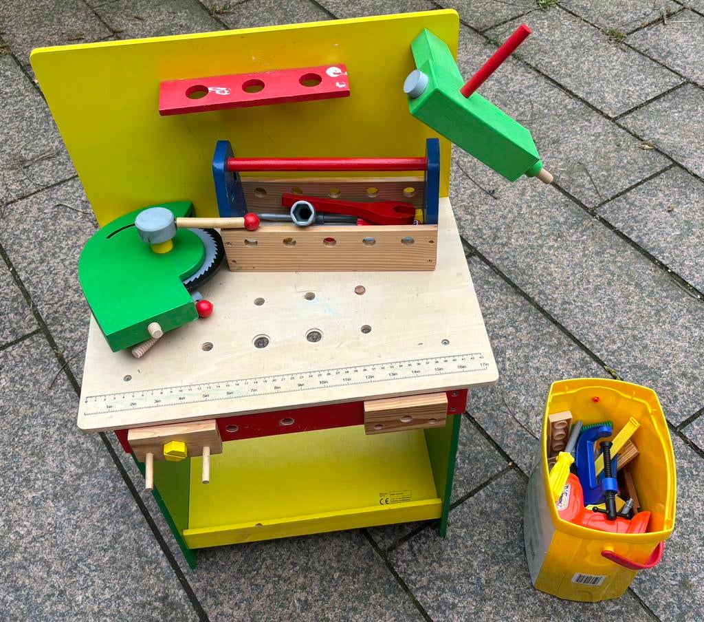 GRATIS - houten werk speeltafel, Enlèvement, Utilisé