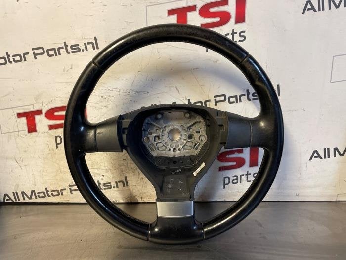 Volant d'un Volkswagen Tiguan, Volkswagen, -, 3 mois de garantie, Utilisé
