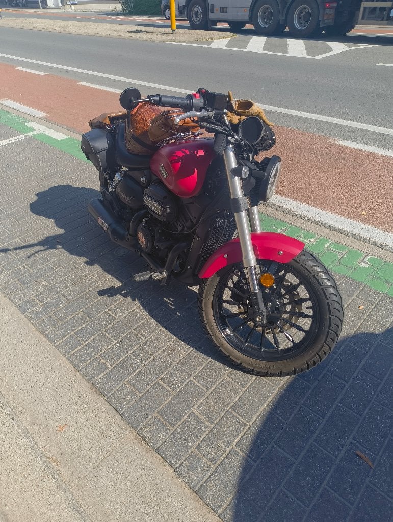Motor Bobber Chopper, Motoren, Ophalen, 2 cilinders, 11 kW of minder