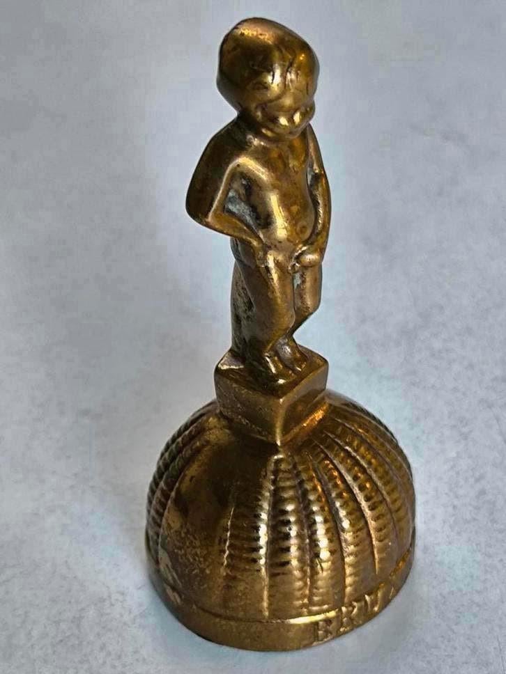 Antieke tafelbel, Manneken Pis, Antiek en Kunst, Ophalen of Verzenden, Koper