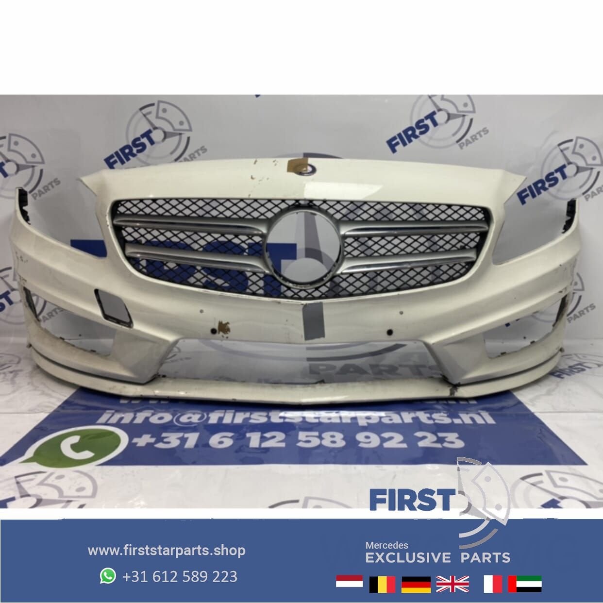 W176 AMG VOORBUMPER WIT + GRIL origineel Mercedes 2012-2016, Gebruikt, -, Voor, Ophalen of Verzenden