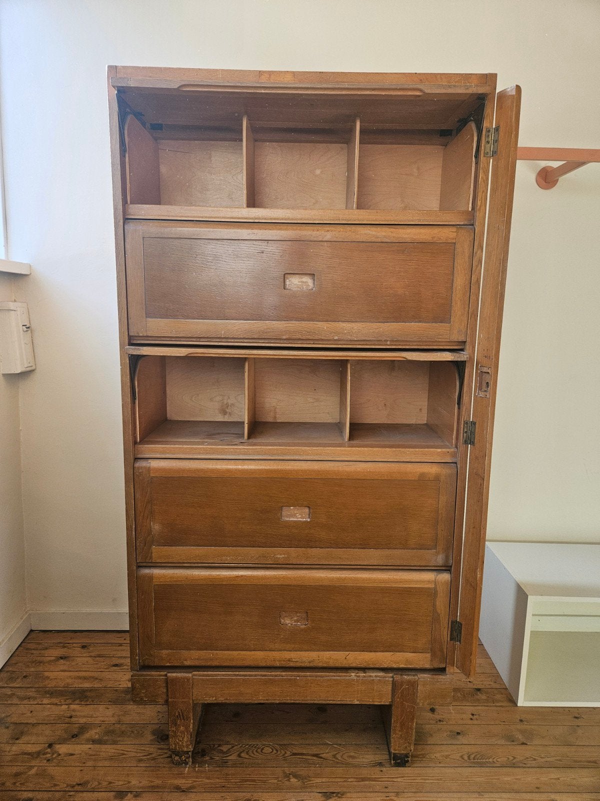 Vintage boekenkast militaire opbergkast Staverton 1954, Antiek en Kunst, Ophalen