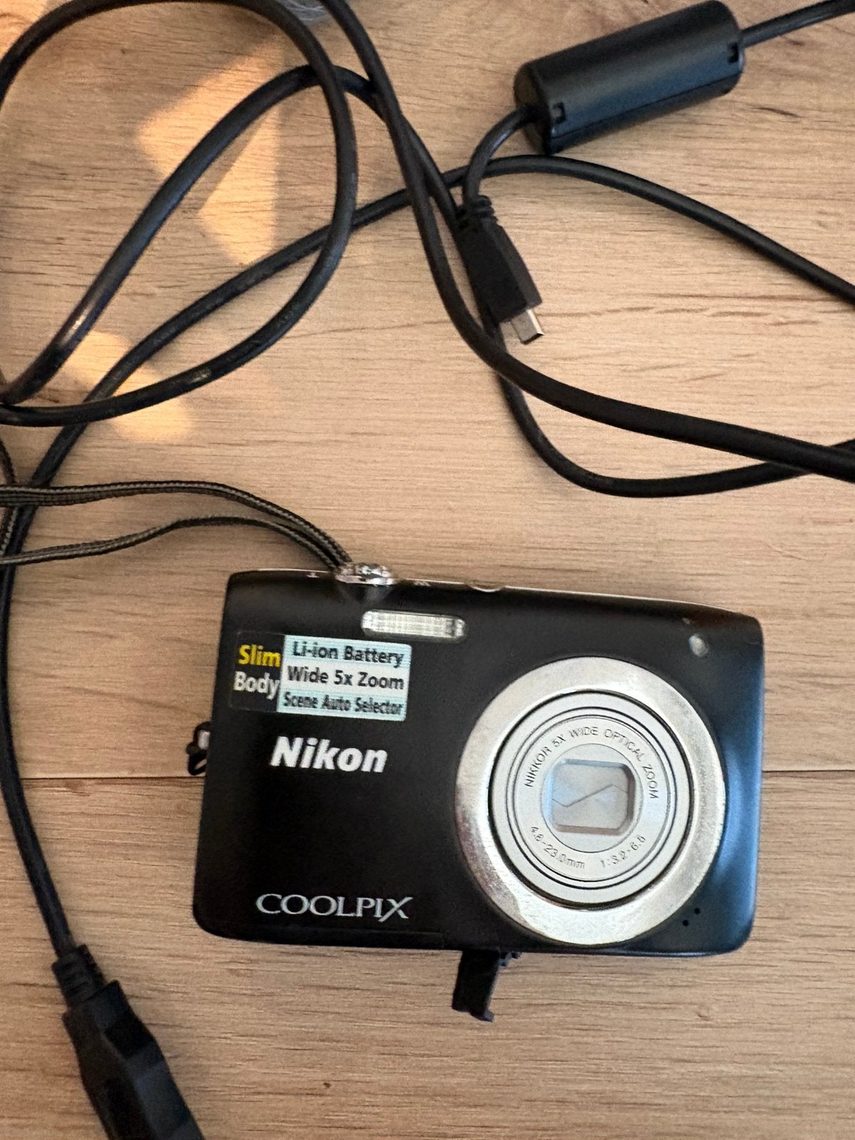 Nikon coolpix 2600, Audio, Tv en Foto, Fotocamera's Digitaal, Ophalen of Verzenden, Zo goed als nieuw, 4 t/m 7 keer, Nikon