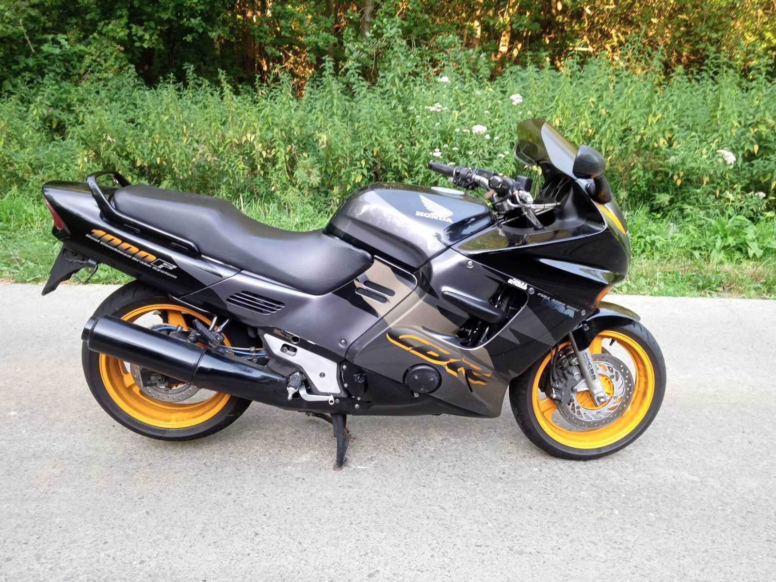 Honda - CBR 1000 - Moto, Entreprise, Autre