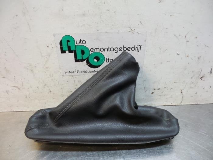 Enveloppe levier frein à main d'un BMW 3-Serie (3-Serie 90-, Autos : Pièces & Accessoires, -, Utilisé, -, Enlèvement ou Envoi