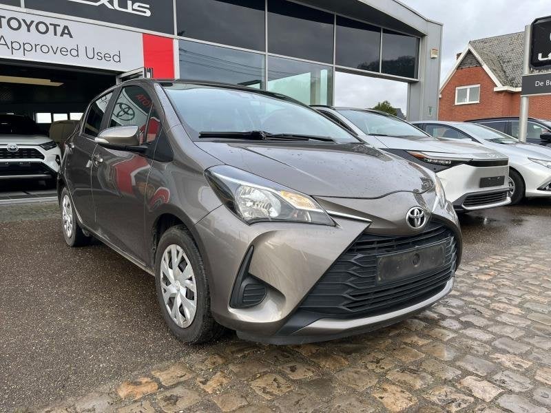 Toyota Yaris Comfort, Argent ou Gris, Achat, Entreprise, 112 ch