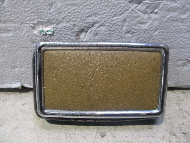 ASBAK ACHTER Mercedes-Benz / 8 (W115) (01-1968/01-1977), Gebruikt, Mercedes-Benz, Dialog.mb@mercedes-benz.com, Mercedes-Benz AG