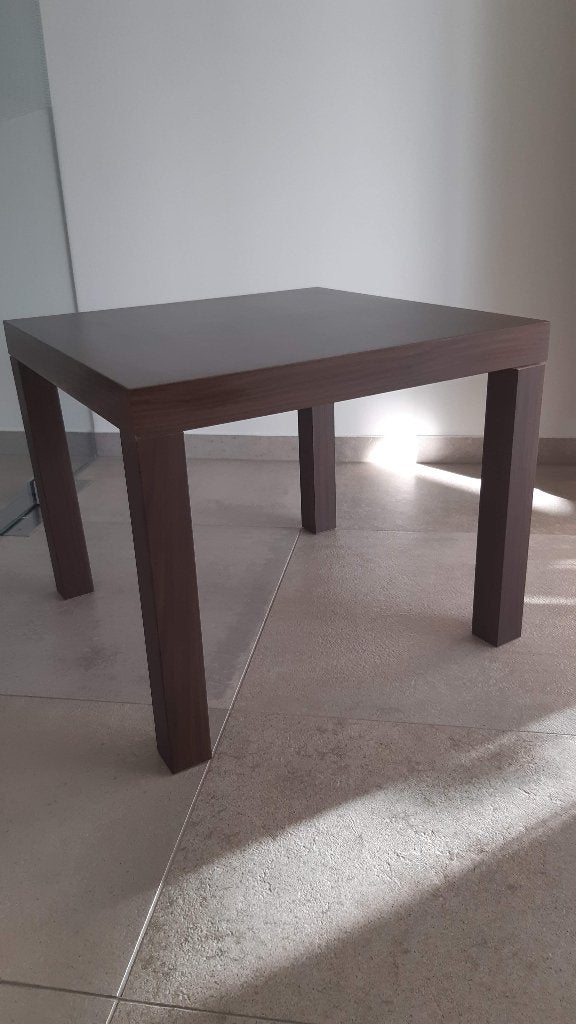Kleine vierkante salontafel Ikea, Huis en Inrichting, Tafels | Salontafels, Ophalen, Gebruikt