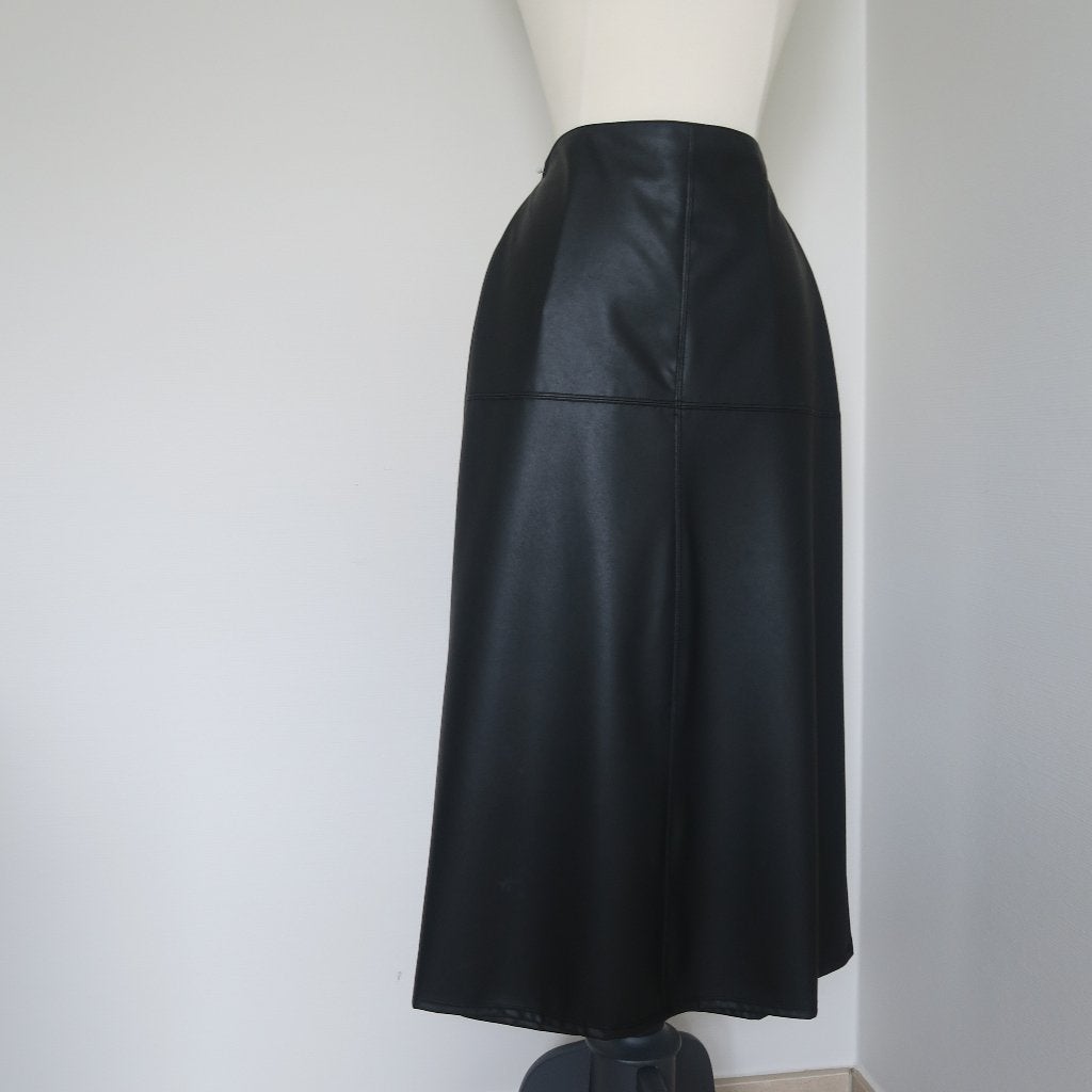 Zwarte rok in lederlook - Max Mara - S, Zwart, Max Mara, Nieuw, Ophalen of Verzenden