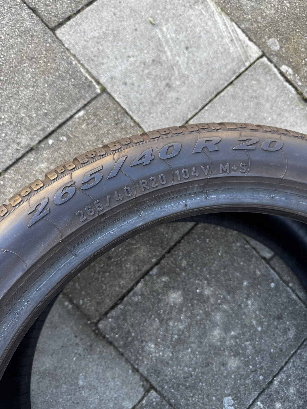 265/40/20 M+S NIEUWSTAAT PIRELLI BANDEN, Auto-onderdelen, Ophalen, 265 mm, Nieuw, All Season