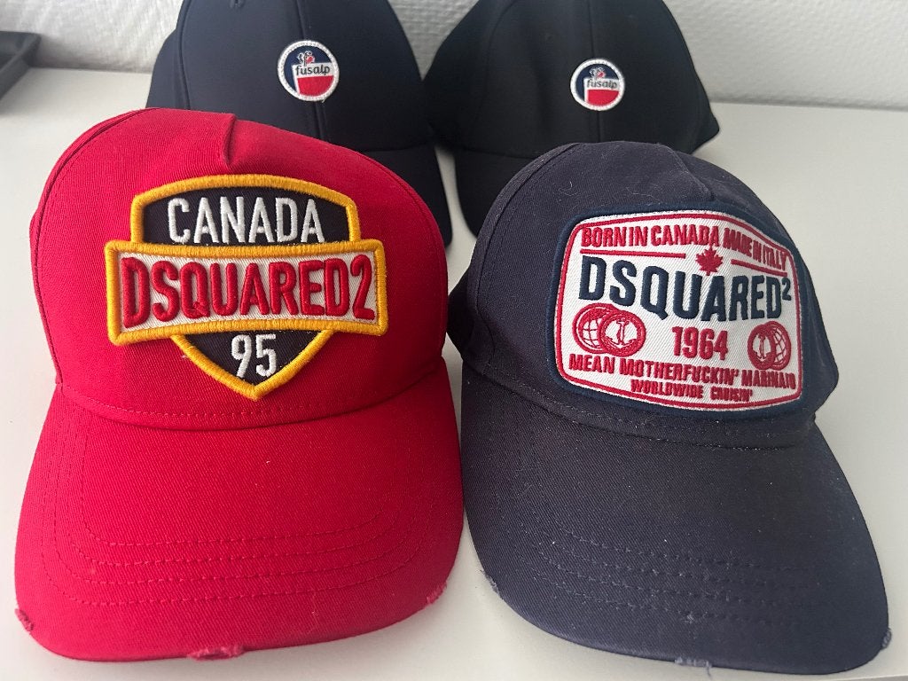 LOT 4 CASQUETTES, One size fits all, Enlèvement, Casquette, Porté