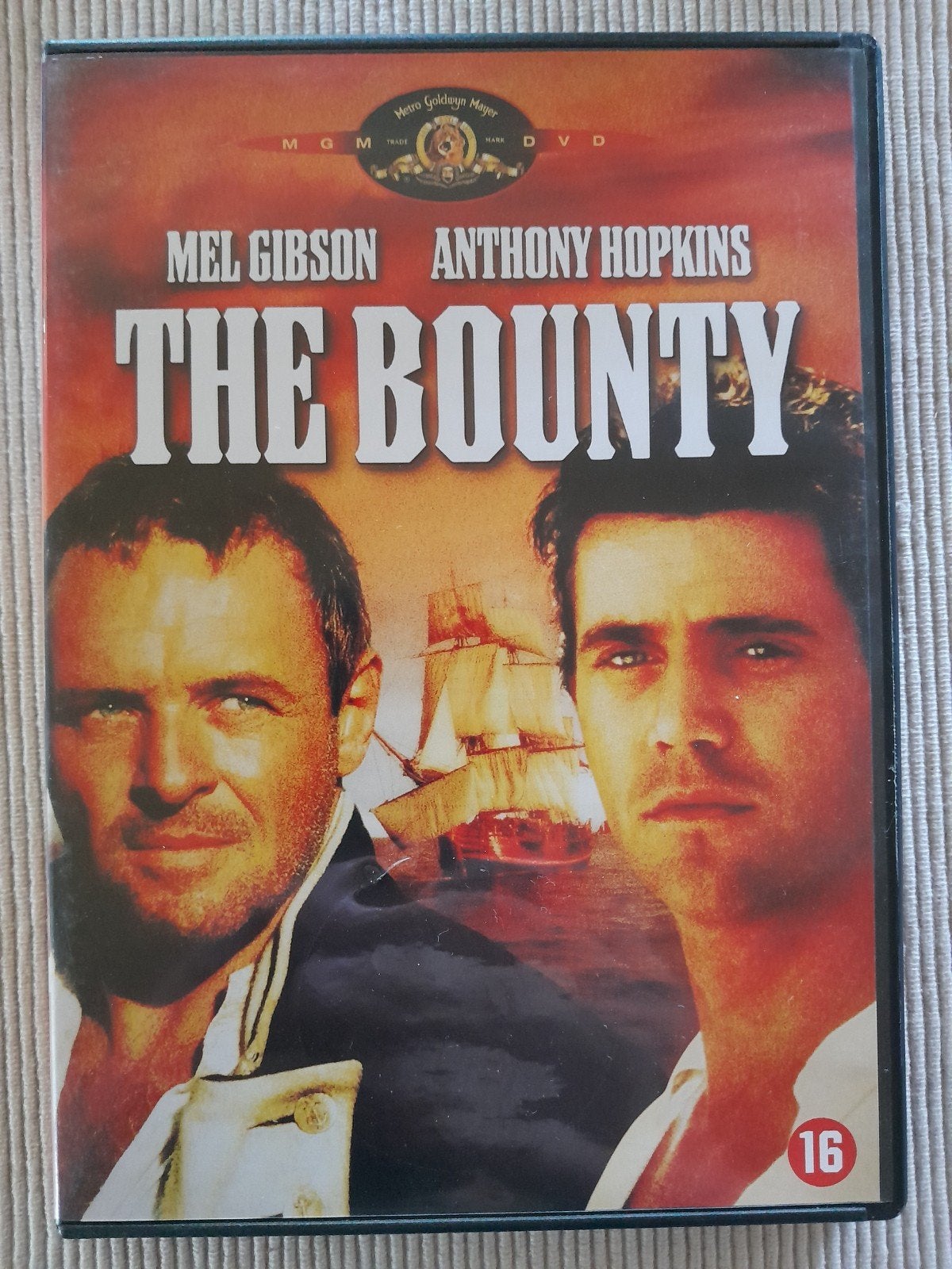 The Bounty, 1980 à nos jours, Comme neuf, À partir de 16 ans, Action et Aventure