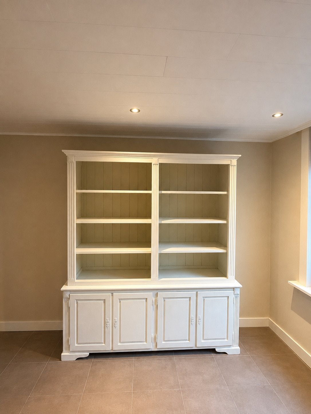 Massieve Grenen (Den) kast te koop., Huis en Inrichting, Kasten | Buffetkasten, Ophalen, Zo goed als nieuw