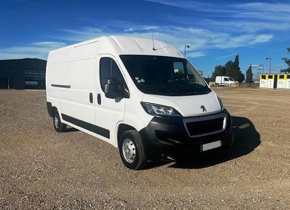 PEUGEOT BOXER • À LOUER • KILOMÉTRAGE ILLIMITÉ, Autos, Particulier, Achat, Peugeot