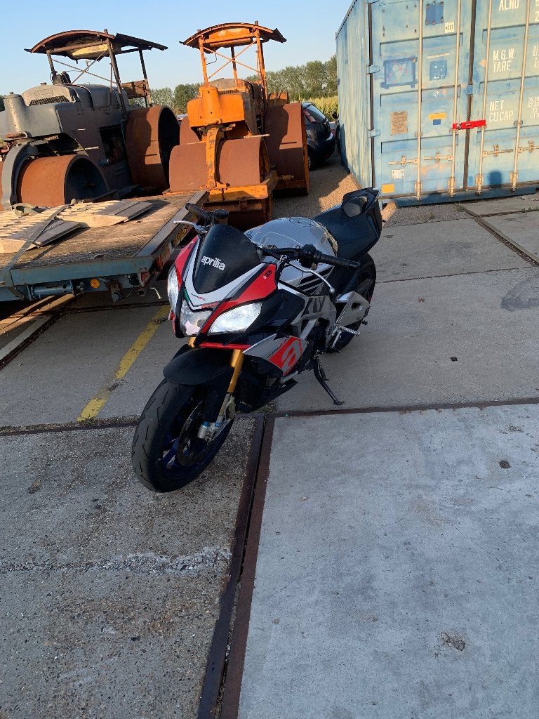 Aprilia Tuono V4 1100 Factory 2017, Motoren, Motoren | Aprilia, 1099 cc, 4 cilinders, Motorrijbewijs A, Gebruikt