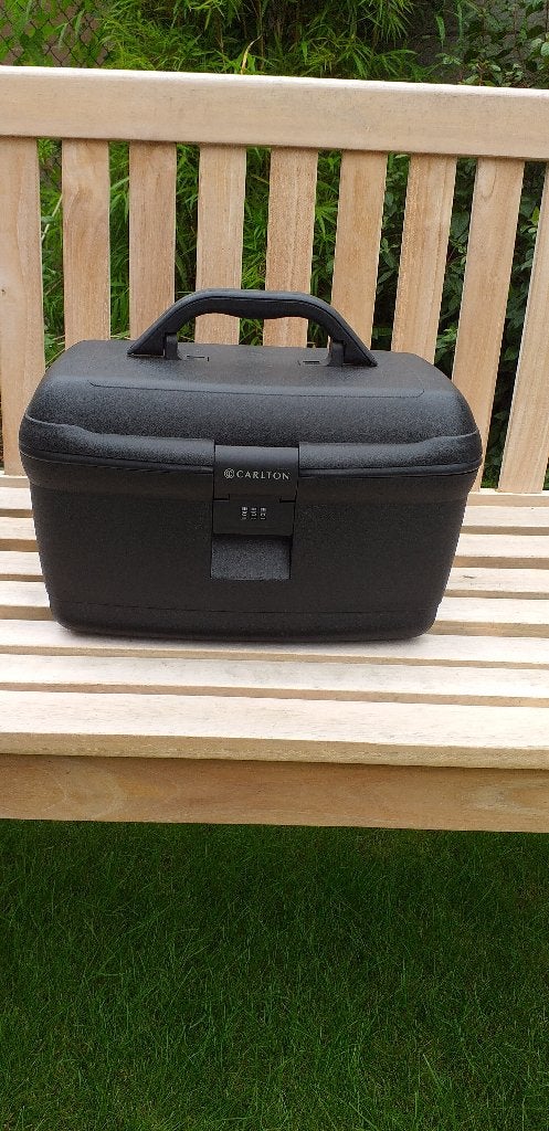 Beautycase Carlton, Ophalen, Zwart, Met slot, Zo goed als nieuw